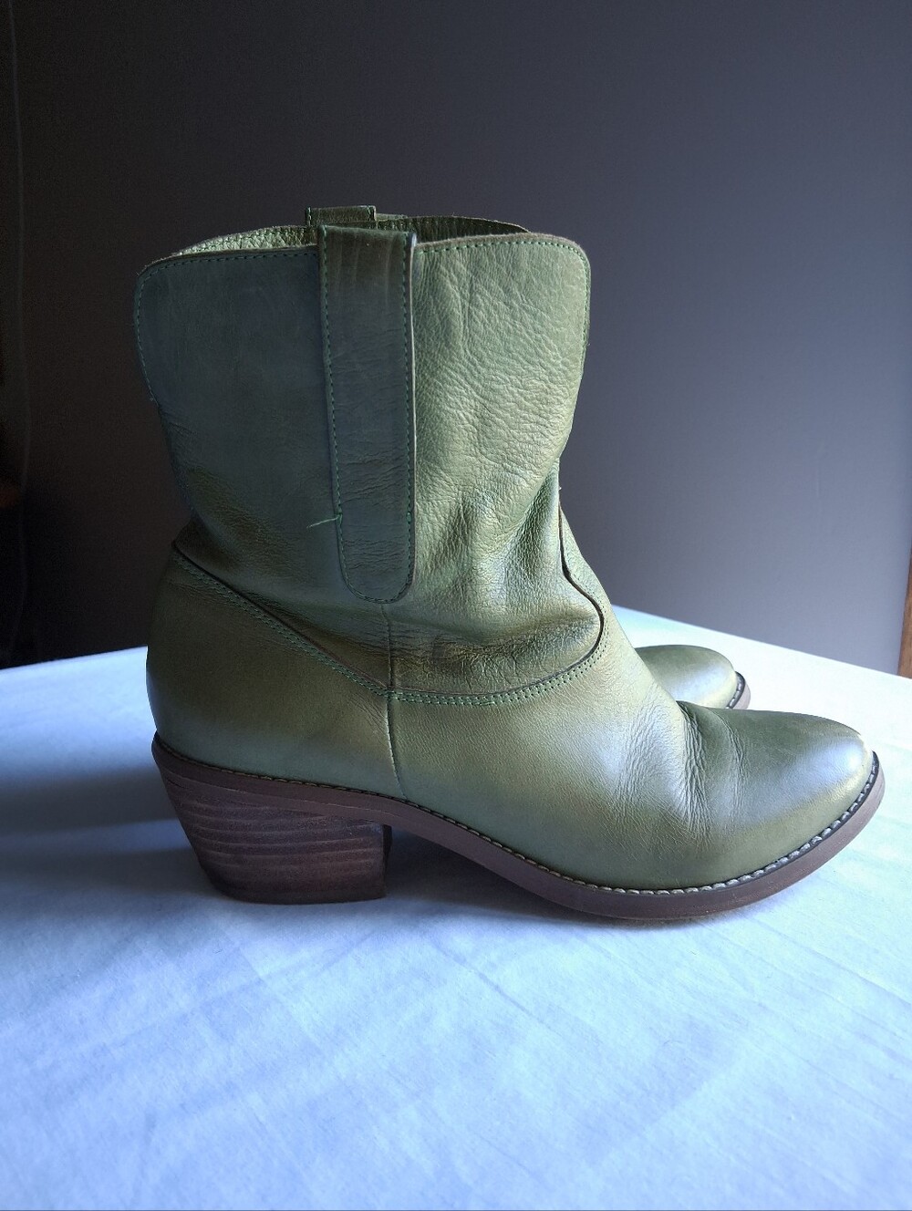 Guess Boots Cowboy Western Ankle Green Leather Women's Size 6